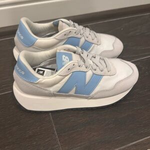New balance 237 Sz 6 women’s-New w/o box
